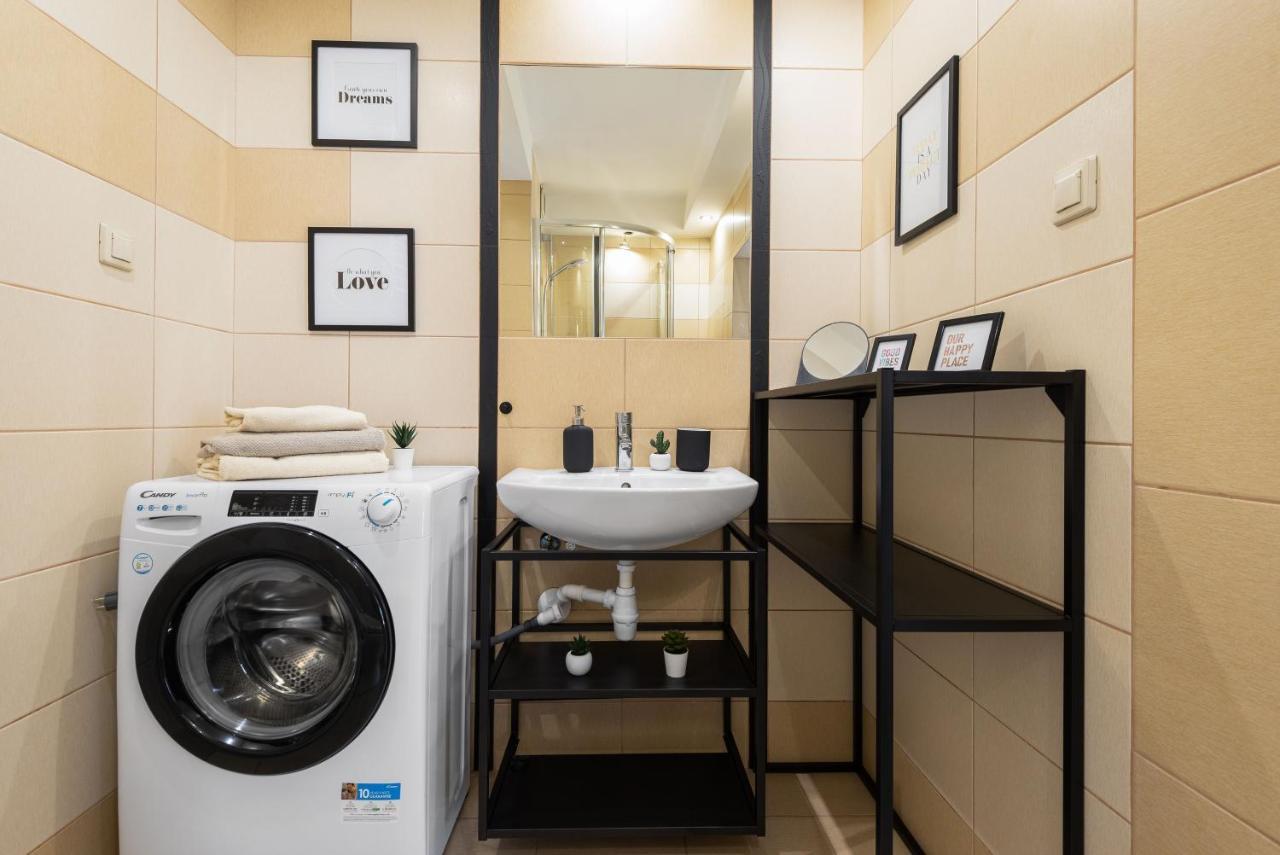 Kairos Apartments - Friends - Darmowy Parking, Blisko Centrum グリヴィツェ エクステリア 写真