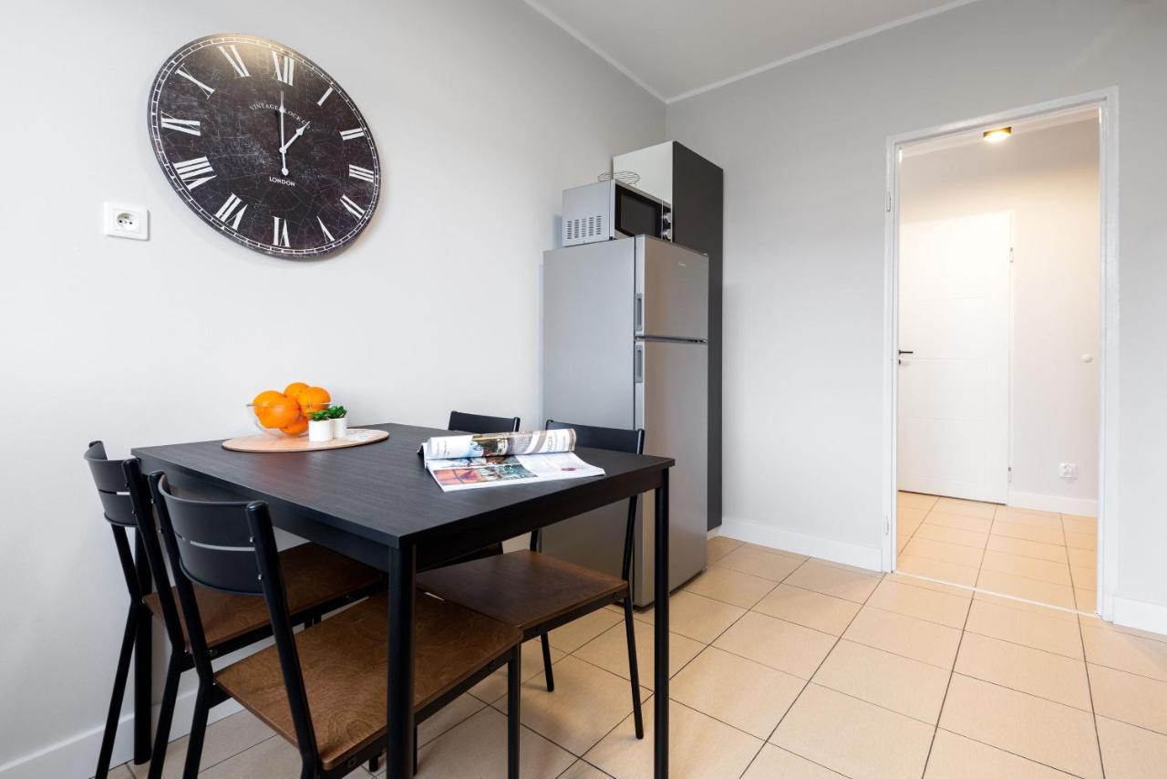 Kairos Apartments - Friends - Darmowy Parking, Blisko Centrum グリヴィツェ エクステリア 写真
